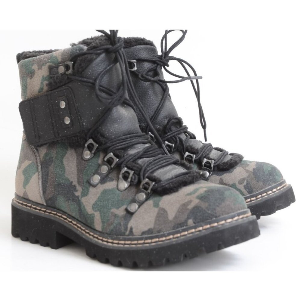 Women's Earth Kodiak Glacier Boots Dark Taupe/Camouflage Camo 6M Leather Suede